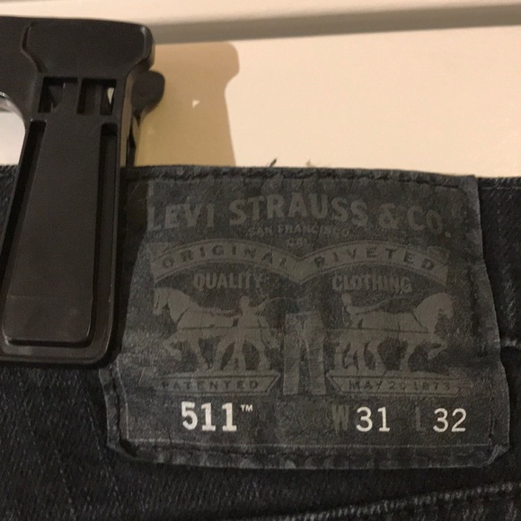 Men’s Black Levi’s with; lightly worn. - Picture 4 of 5